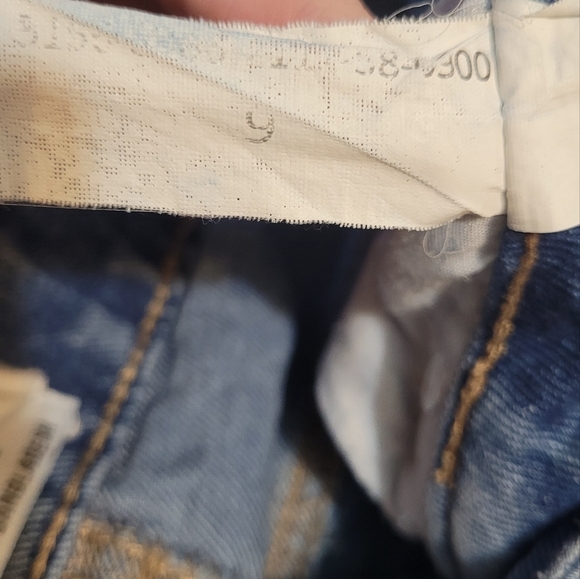 Refuge Denim Mom Jeans Straight Leg Raw Hem Size 9 - Picture 3 of 4